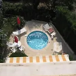 Nice Centre, Piscine, Intime, En Villa Ancienne
